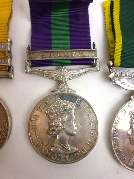 A Kings South African medal awarded to 108 Private F. Franks of the Imperial Yeomanry with two - Image 3 of 5