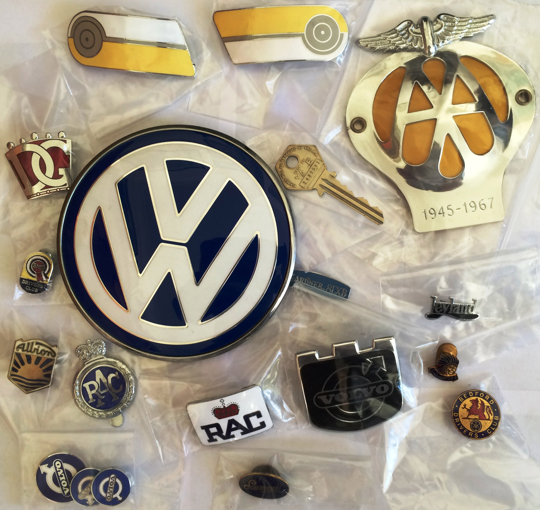 Collection of car and commercial BADGES plus AA BADGE and KEY. All in excellent condition. [19]