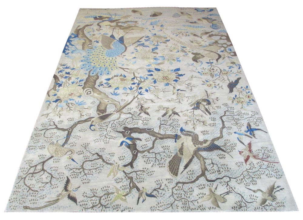 CONTEMPORARY JAIPUR HAND-TUFTED CARPET, 344cm x 214cm, in Chinese manner, after the classic