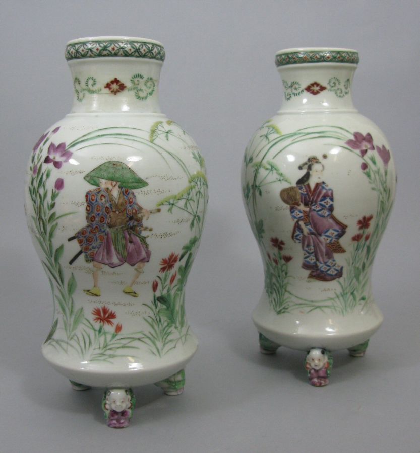 PAIR OF JAPANESE ARITA VASESTAISHO PERIODbaluster form, each with a short tapering neck, painted