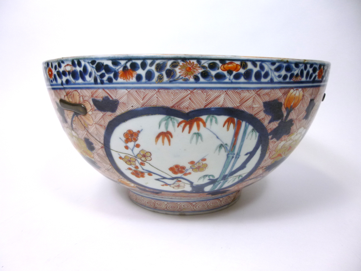 CHINESE IMARI PALETTE PUNCH BOWLof typical form, decorated with peony and prunus blossoms, with