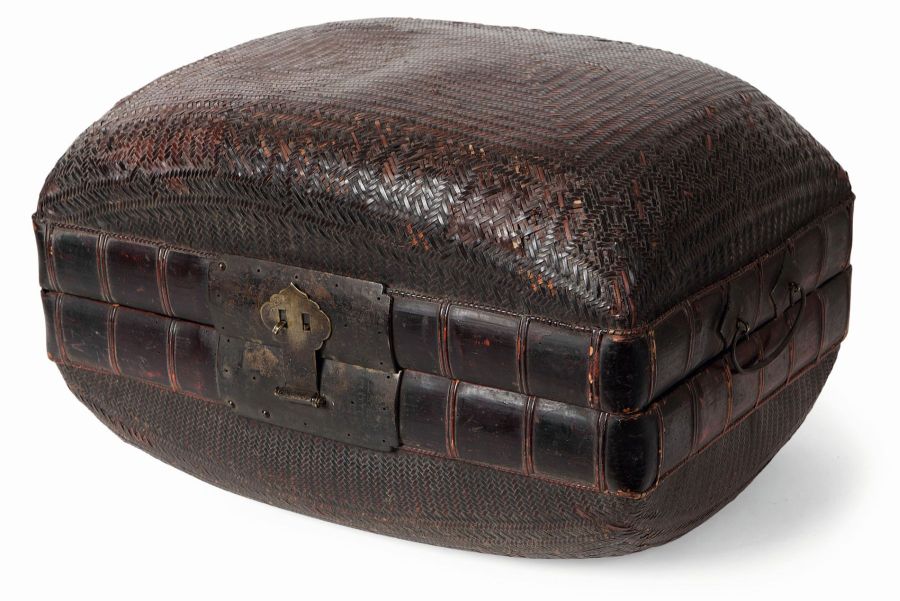 SMALL CHINESE WOVEN BAMBOO TRUNK19TH CENTURYof domed sarcophagus form, with twin handles and metal