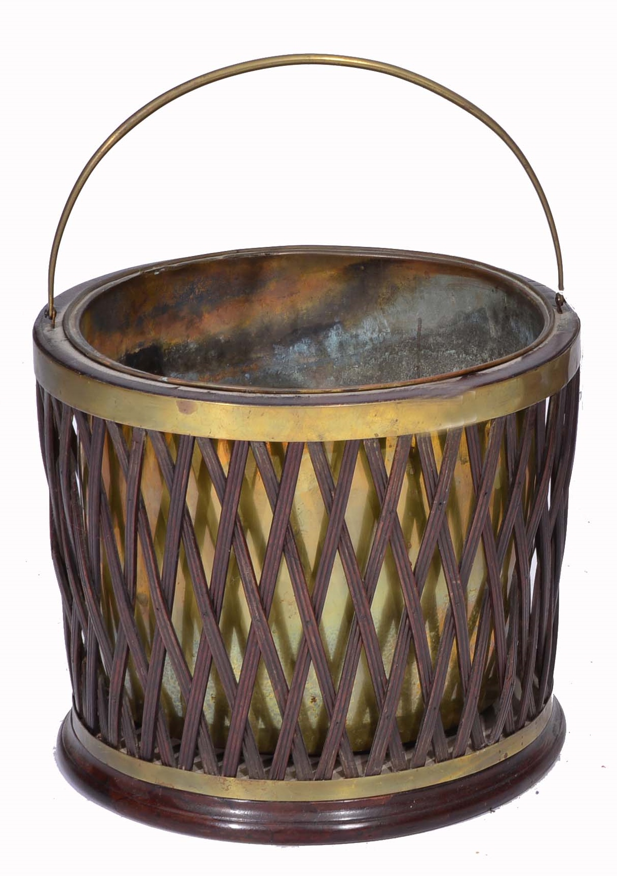 A GEORGE III MAHOGANY BRASS BOUND BUCKET with cross lattice sides and inner liner 31cm diameter x