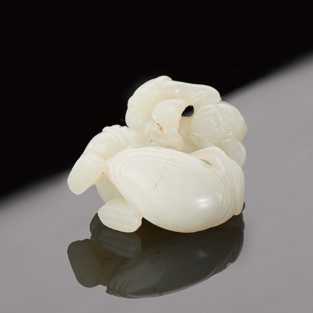 A WHITE JADE FISHERMAN PENDANT QING DYNASTY (1644-1911) H 5.6 cm. (2 1/4 in.) ? ?????????? - Image 3 of 3