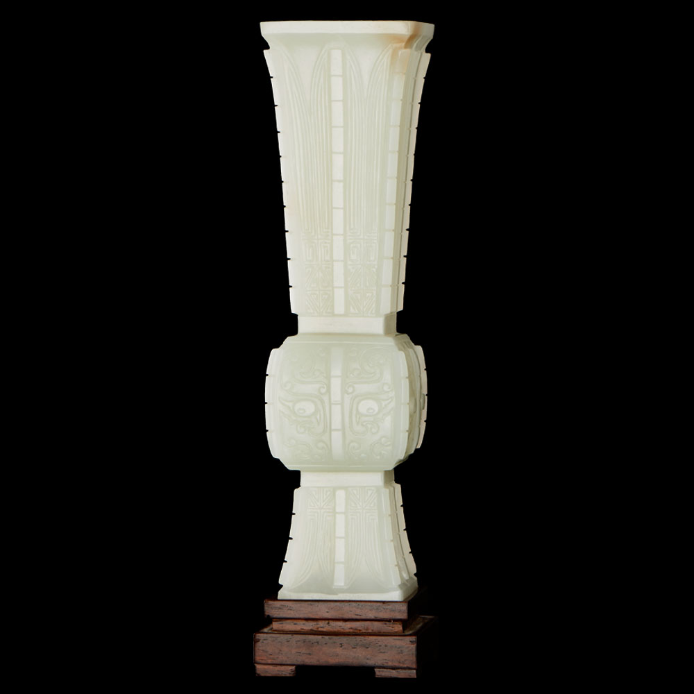 A WHITE JADE `TAOTIE MASK` ARCHAISTIC BEAKER VASE, FANG GU QIANLONG PERIOD (1736-1795) H 19.5 cm. (7 - Image 3 of 7