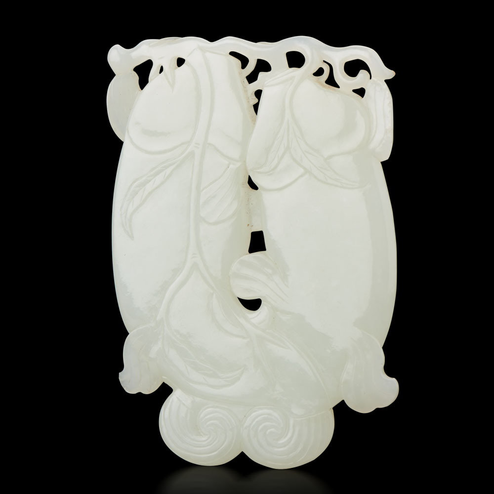 A WHITE JADE `TWO CATFISHES` PENDANT QING DYNASTY (1644-1911) L 9.4 cm. (3 3/4 in.) ? ?????????? - Image 2 of 2