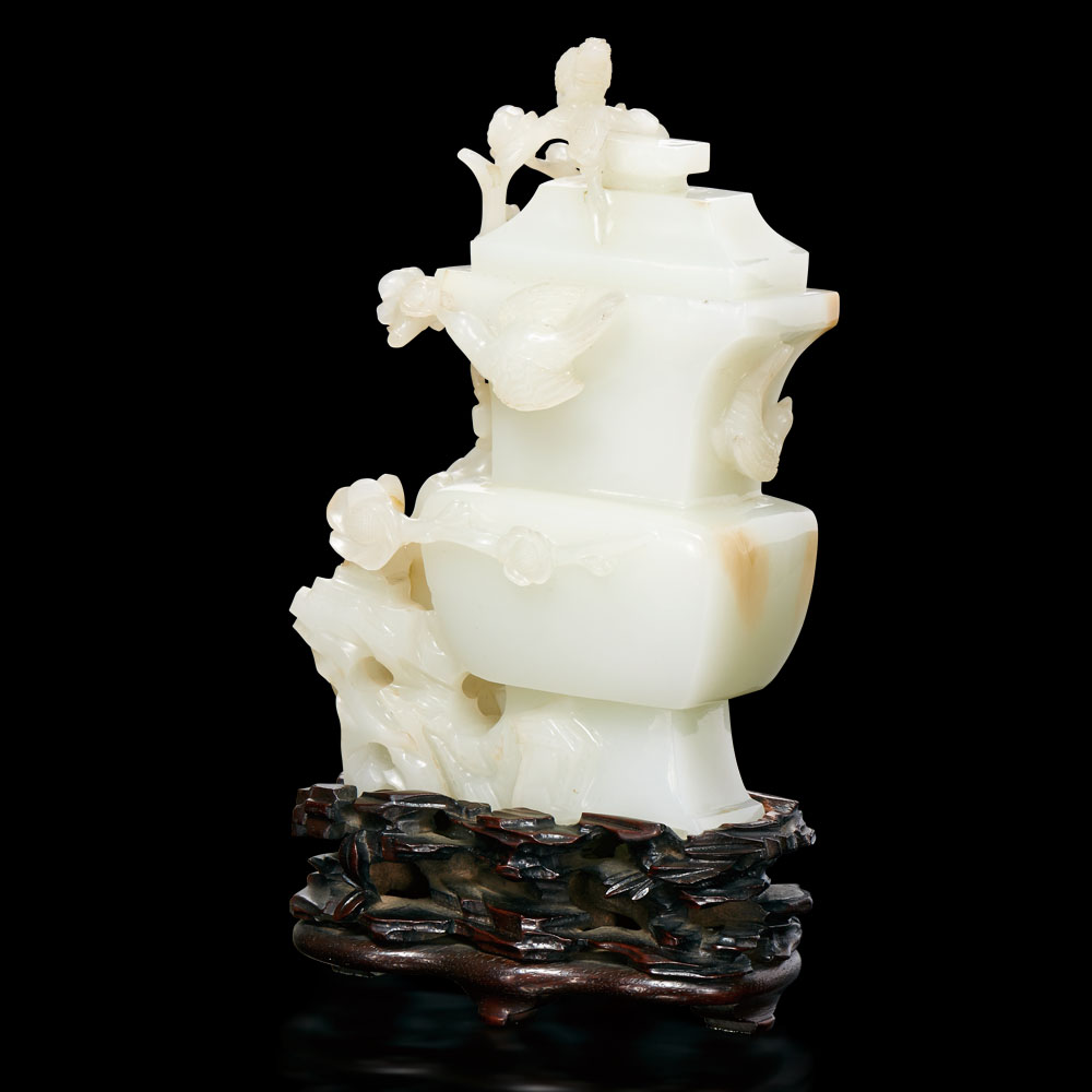 A WHITE JADE `MAGPIES ON PRUNUS` CHAINED VASE AND COVER QIANLONG PERIOD (1736-1795) H 14.7 cm. (5 - Image 2 of 4