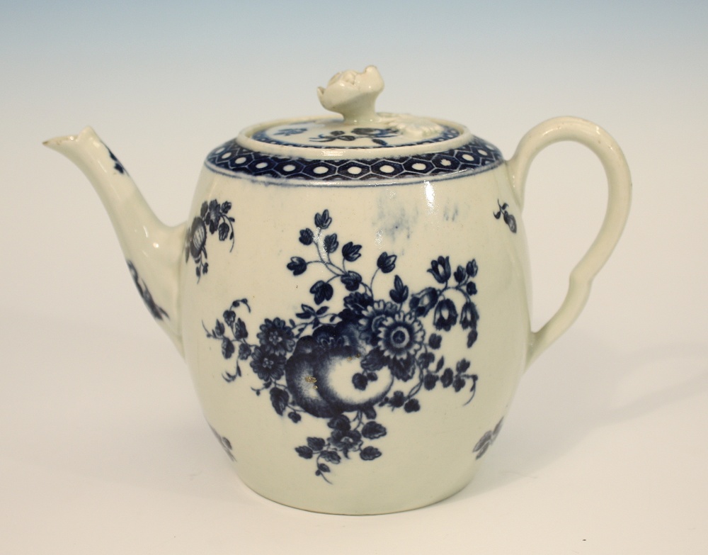 A Worcester first period teapot late 18th century, ovoid form, flat lid decorated with three floral