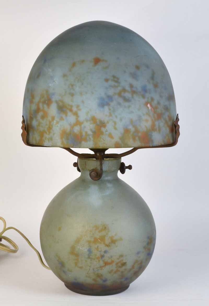 A Muller Freres Glass Table Lamp c.1940?s France. The lamp has a domed mottled glass shade, with