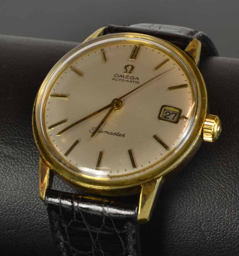 A Vintage Omega Seamaster Gents Watch Automatic movement Silvered dial with date display Gold