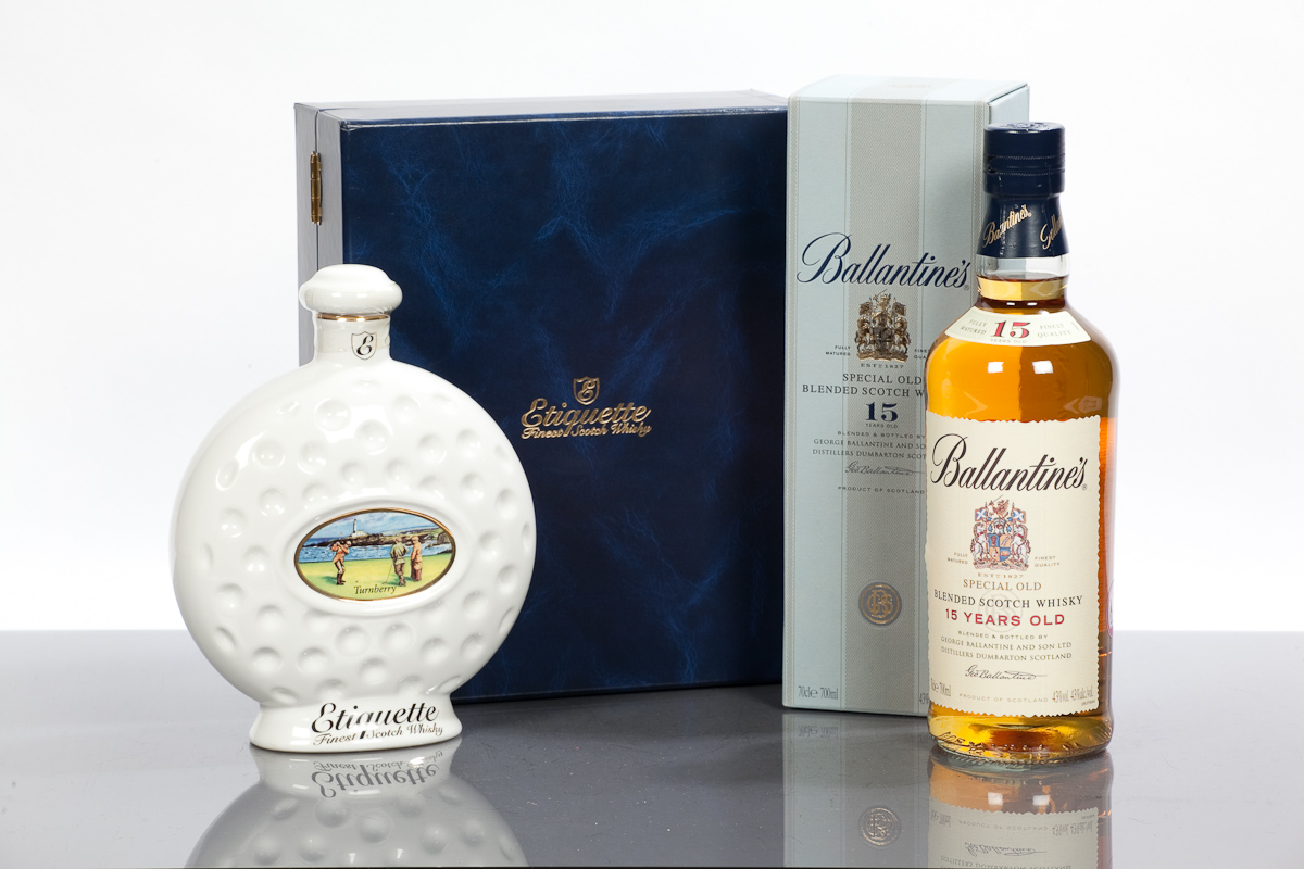 ETIQUETTE GOLF BALL DECANTER TURNBERRY Blended Scotch Whisky. 70cl, 40% volume, in presentation box.