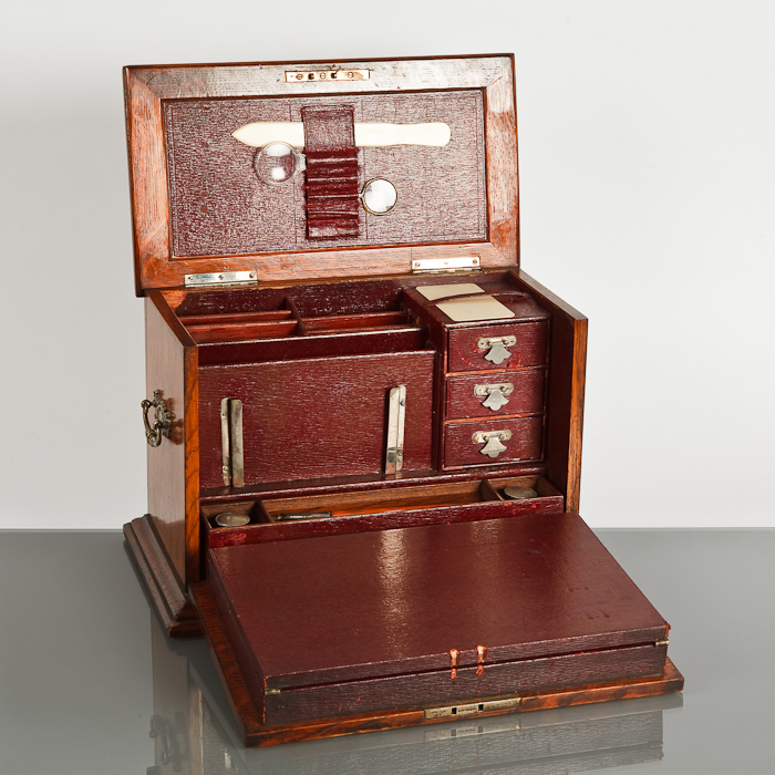 VICTORIAN OAK STATIONARY CASKET the hinged front with folding lap desk, with accessories including - Image 2 of 2