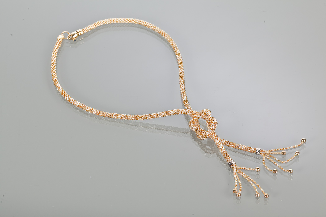 UNUSUAL FOURTEEN CARAT GOLD NECKLACE the cylindrical chain formed by spherical links, 4.5mm - Image 2 of 2