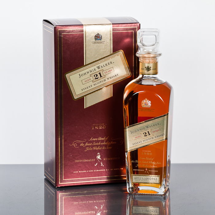 JOHNNIE WALKER 21 YEAR OLD Blended Scotch Whisky. bottle No A00288370cl, 43% volume, in