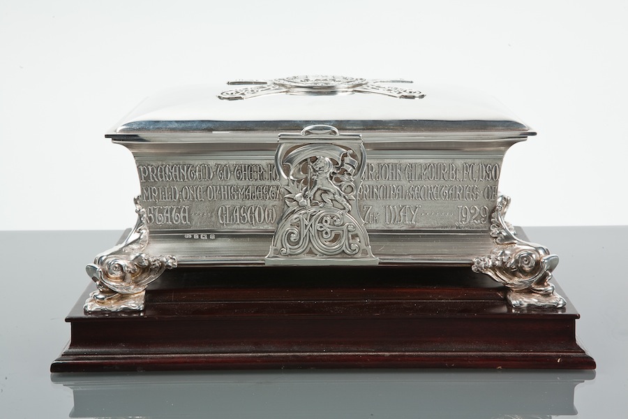 POLITICAL INTEREST: IMPORTANT SCOTTISH SILVER PRESENTATION DESK CASKET presented to Sir John