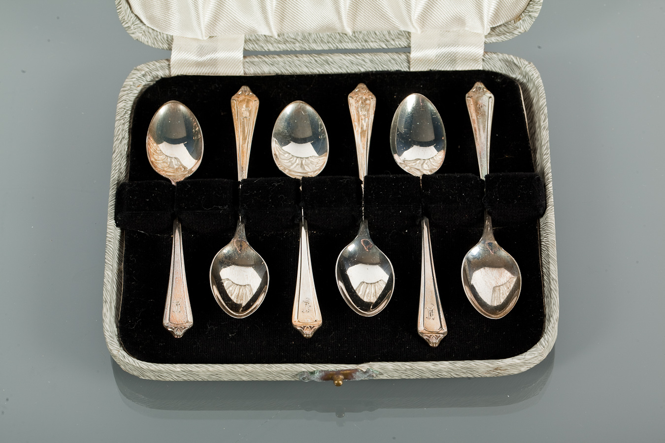 SET OF SIX 20TH CENTURY COFFEE SPOONS maker D & S, Birmingham marks, 10cm long