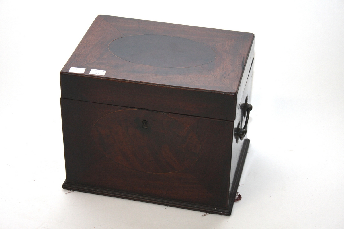 A GEORGE III PERIOD INLAID MAHOGANY DECANTER BOX, 
with two brass carrying handles, 12in (31cm). (1)