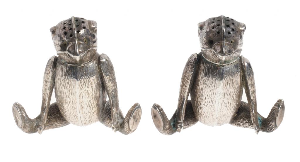 A PAIR OF EDWARD VII SILVER TEDDY BEAR NOVELTY PEPPERETTES  by Adie & Lovekin Ltd,  4.5cm h,