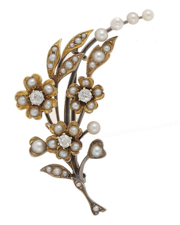 A DIAMOND, CULTURED PEARL AND SPLIT PEARL FLOWER BROOCH   in gold, c1900++In good condition