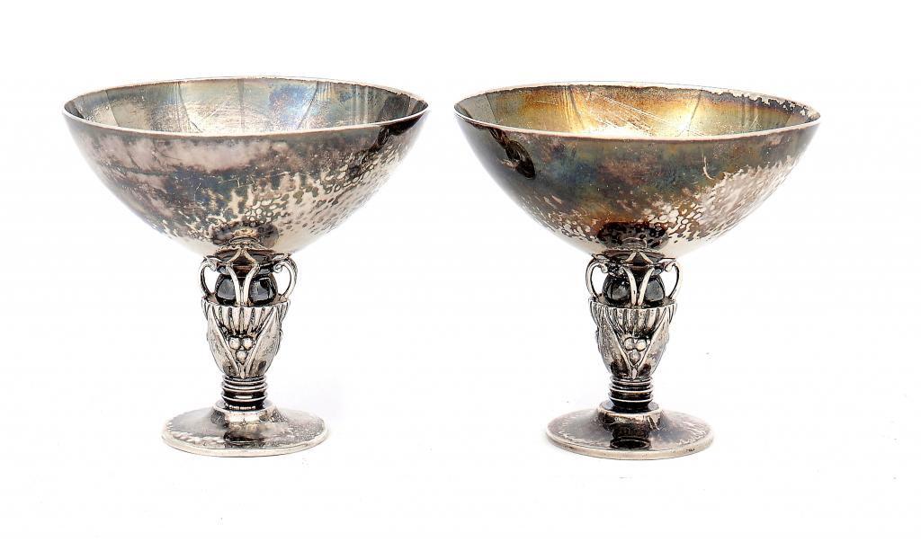 A PAIR OF DANISH SILVER COCKTAIL CUPS, DESIGNED BY GUNDORPH ALBERTUS FOR GEORG JENSEN  maker`s