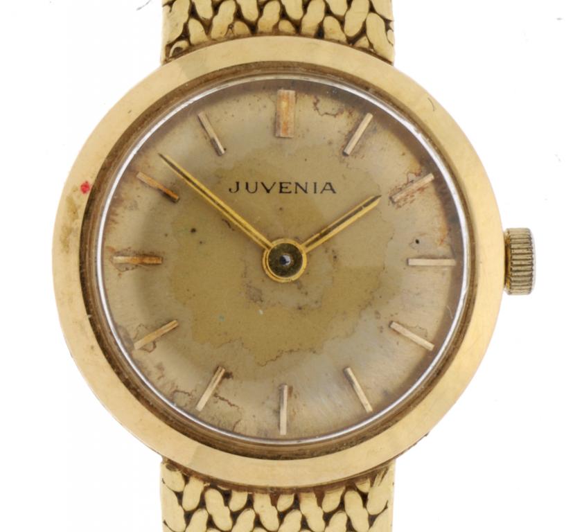 A JUVENIA 18CT GOLD LADY`S WRISTWATCH  case, dial and movement signed, 18mm diam ++In working order