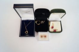 A 9ct gold signet ring, 9ct gold necklace and other costume jewellery