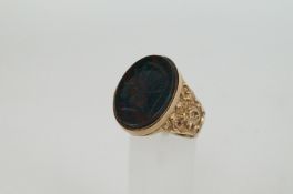 A large gents 9ct intaglio ring