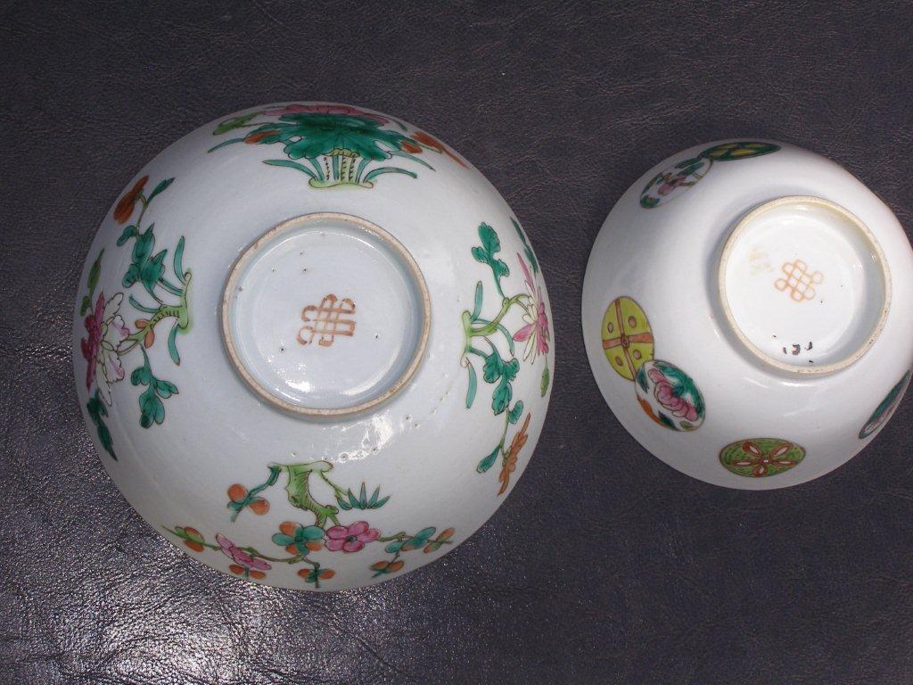 Two Chinese porcelain polychrome bowls and two Imari bowls (4)