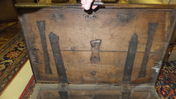 An oak strong box with iron embellishments and fixed iron handles, heavy padlock and key,80 cm x - Image 17 of 20