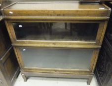 A circa 1900 oak Globe Wernicke style two section bookcase   CONDITION REPORTS  In used condition