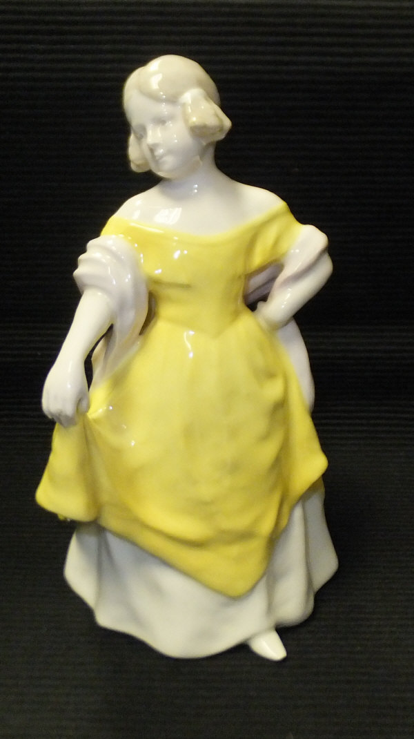 A Friedrich Goldscheider figure of a young girl dancing, No'd to base 3067-202-10   CONDITION