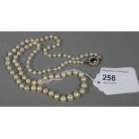 A cultured pearl necklace, the graduated