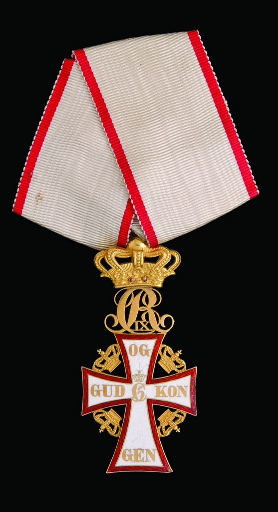 Denmark, Order of the Dannebrog, Christian IX issue, Knight?s breast badge, hallmarked 1887, in