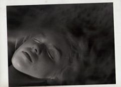 Marilyn Monroe feigning death ? remarkable bw image of Marilyn?s face feigning death^ taken by