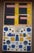 Meccano late 1970s No.9 Set: Contained in a wooden hinged box having Blue and Yellow Meccano with