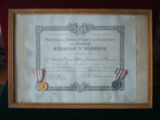 French Framed Diplome D’ Honneur Medal: Issued by the Ministere Des Travaux Publics Des