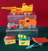 Small Selection of Diecast Cars: To include Matchbox No32 Jaguar, No51 Trailer with Barrels both