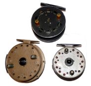 REELS: (3) Three centre pin trotting reels Speedia 4? wide drum centre pin trotting reel amber