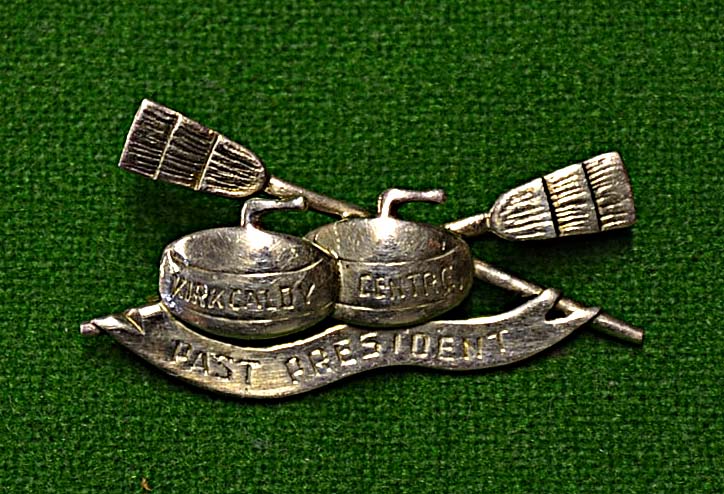 Curling – Fine Kirkcaldy Centre white metal pin brooch – comprising 2 curling stones, and brushes