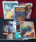 Selection of Dr Who related Items: To include No 1 Annual, Marvel Dr Who Comics, 2005 Radio Times,