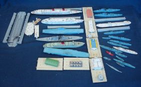 Selection of Triang Minic Ships: Good selection of various Ships and Accessories to include ship