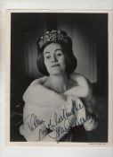 Autographs ? photographs ? Opera Singers good group of signed photographs of leading opera singers