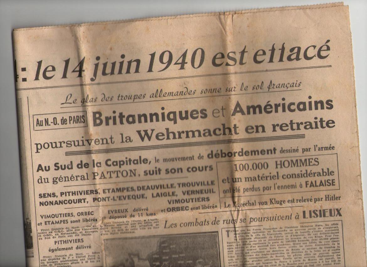 WWII ? liberation edition of a French newspaper dated August 22nd 1944 with the news that Paris had