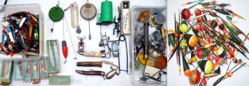 ACCESSORIES: Collection of vintage coarse fishing floats incl. cork, cane quills, celluloid