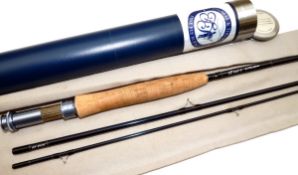 ROD: Thomas & Thomas VE905 carbon trout fly rod, 9` 3piece blue blank, large snake guides, line 5,