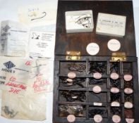 VINTAGE FLY TYING HOOKS: Collection of vintage and other fly tying hooks, assorted sizes mainly 6 -