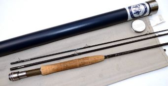ROD: Thomas & Thomas VE8643 carbon trout fly rod, 8`6", 3 piece blue blank, large snake guides, line