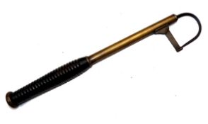 GAFF: Hardy brass extending salmon gaff, turned wooden handle, screw cap to base, hinged point