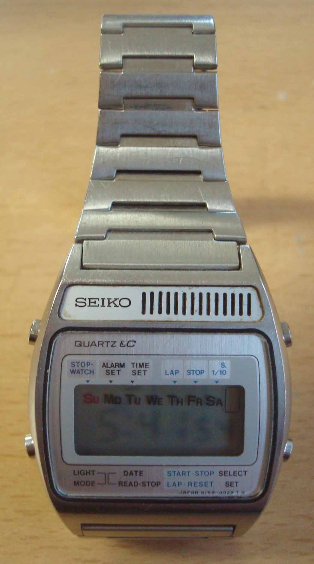 Vintage Seiko Quartz Lc Alarm Chronograph LCD Watch: Daily alarm. A nicely designed LCD panel. The
