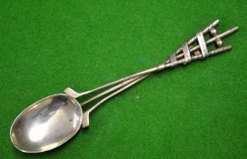 1928 St Mungo Golf Club silver tea spoon â€“ hallmarked Glasgow with 3 crossed golf clubs and